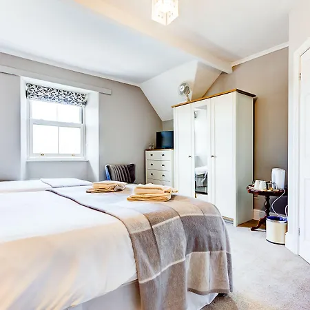 게스트하우스 Lyndale 3*